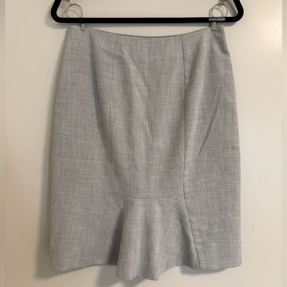 WHBM | (Grey) Ruffle Vent/Hem Pencil Skirt sz 2 NWT